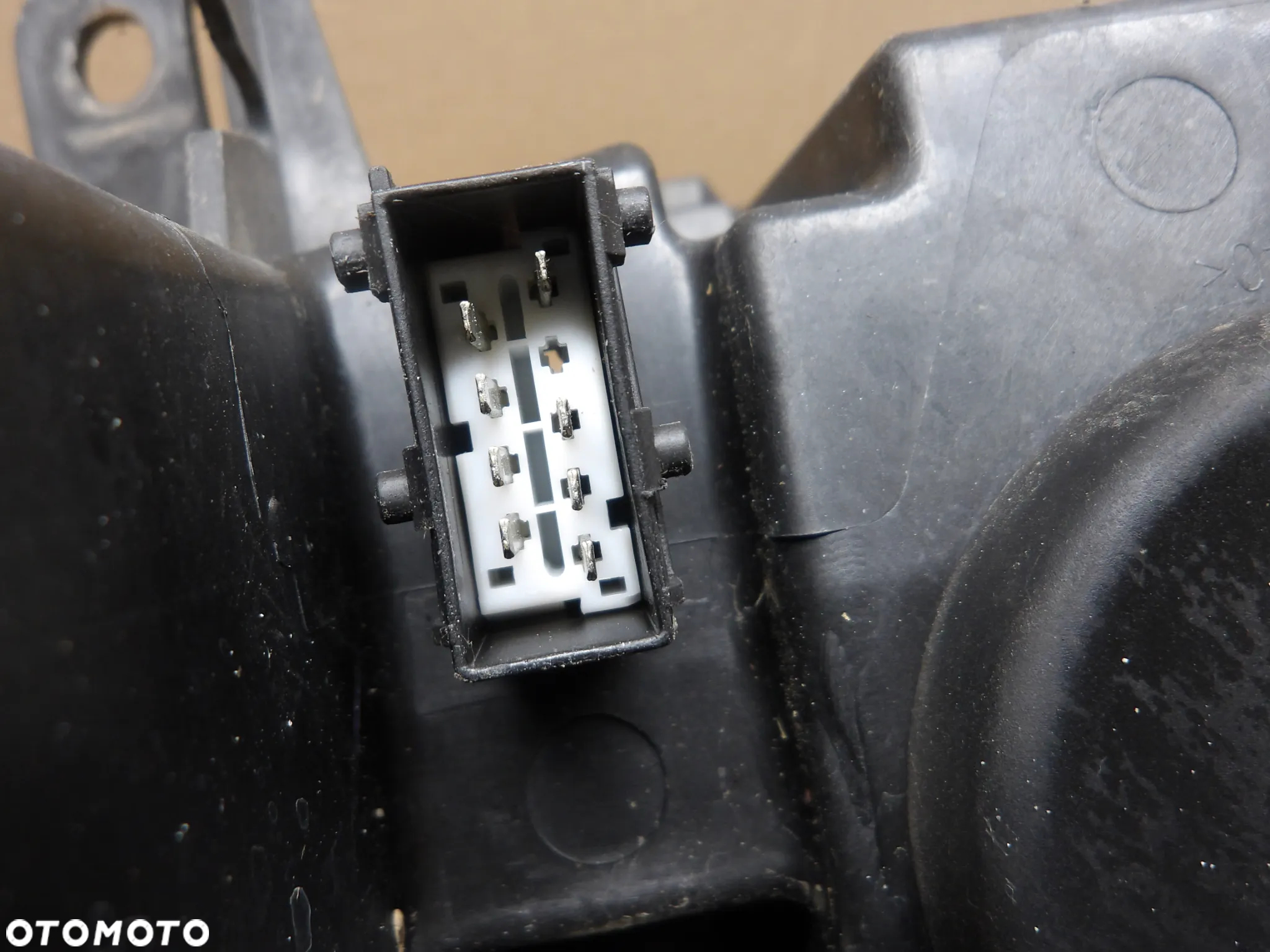 PEUGEOT 407 04-07 2.0HDI SEDAN LAMPA PRAWA LEWA PRZÓD 0301213204 - 4