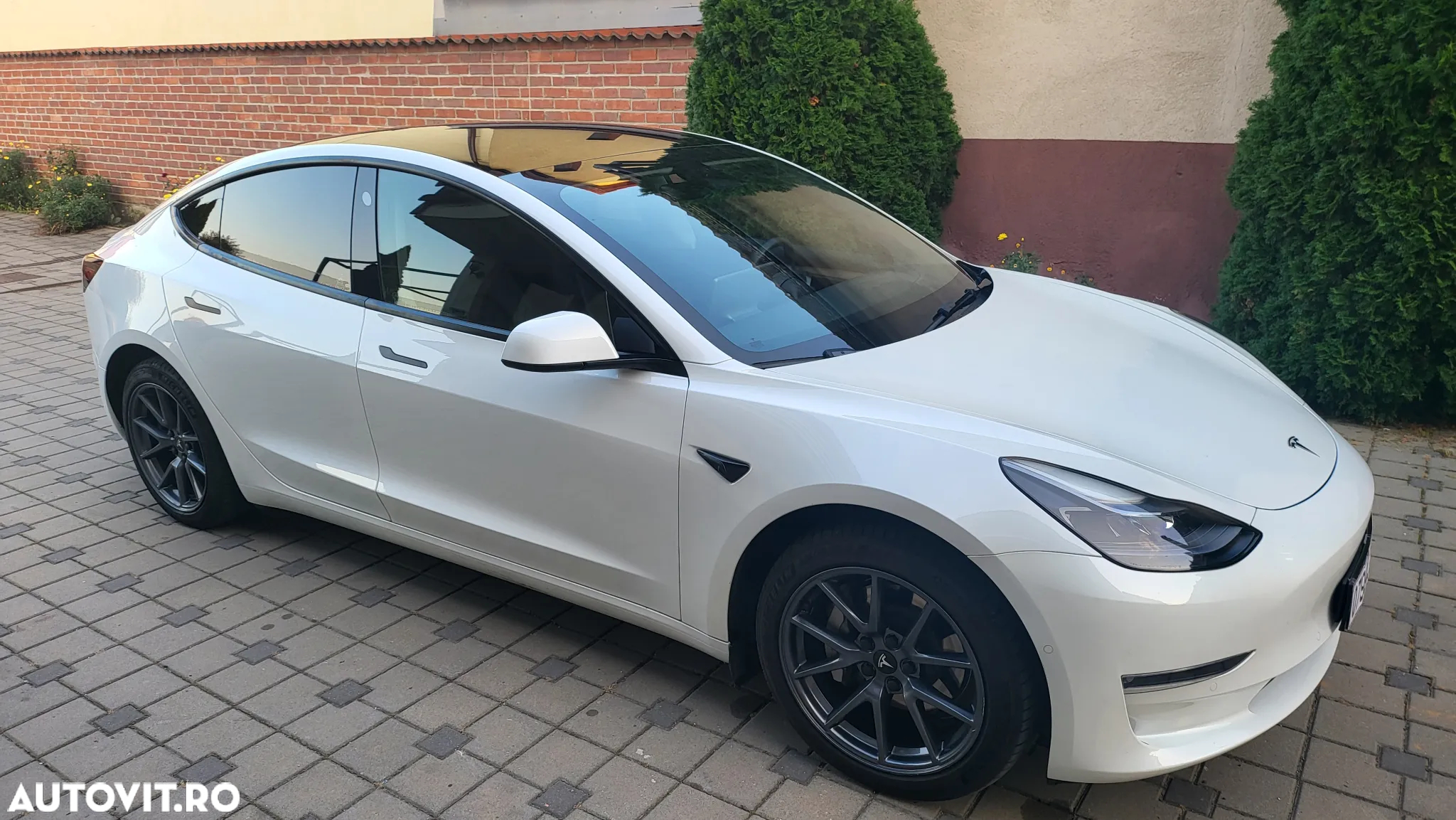 Tesla Model 3 Langstreckenbatterie Allradantrieb Dual Motor Performance - 2