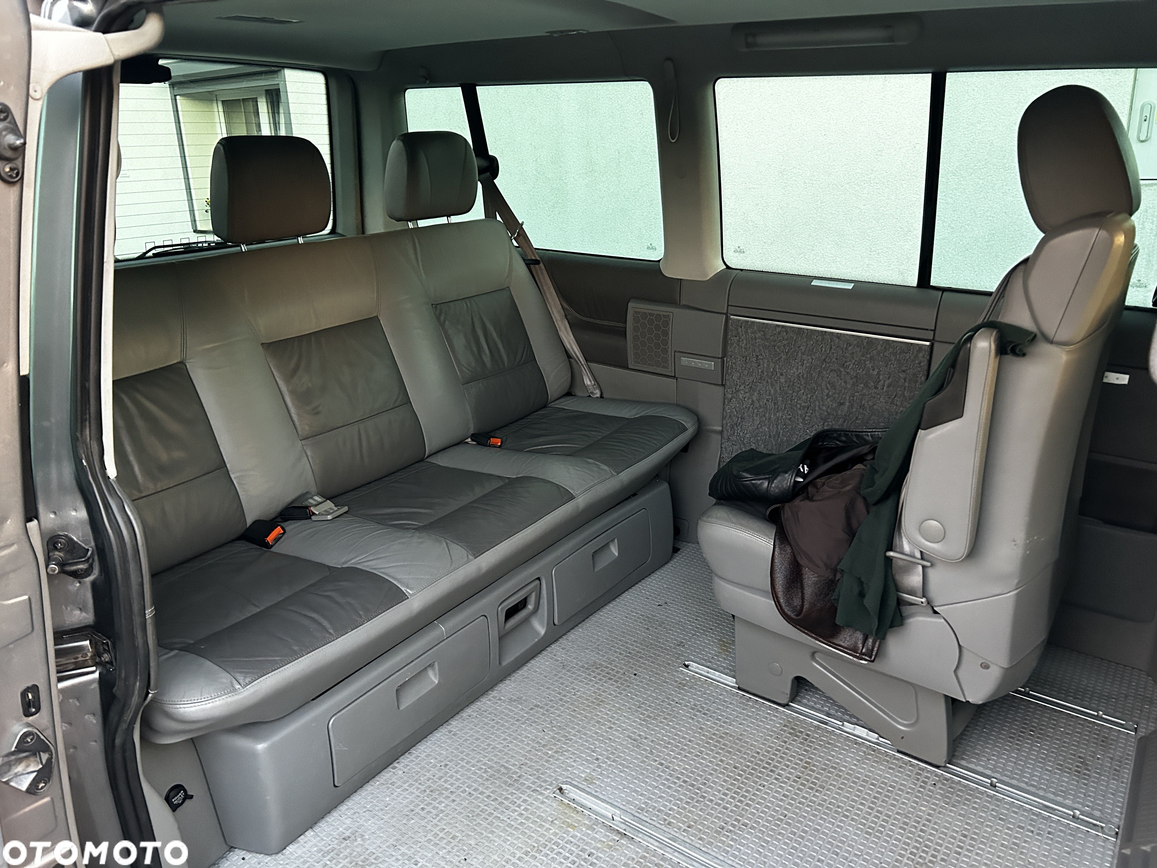 Volkswagen Multivan TDI - 9