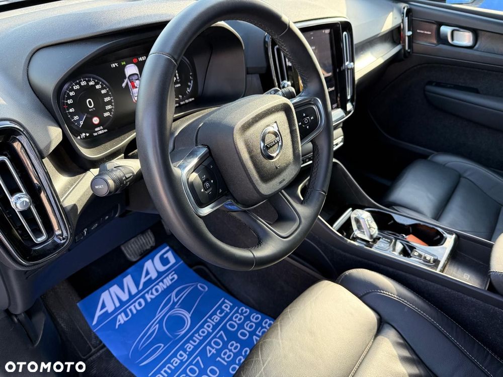 Volvo XC 40 T4 Plug-In Hybrid Plus Dark - 16