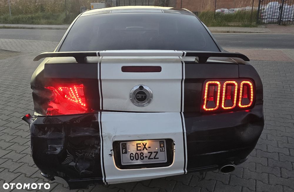 Ford Mustang - 7
