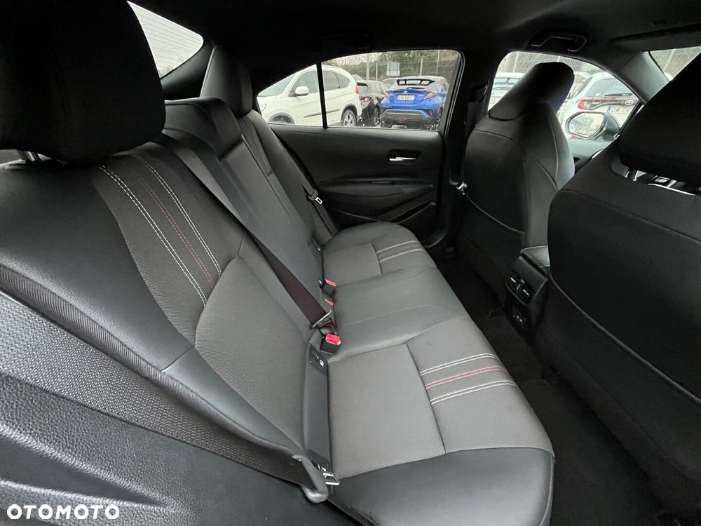 Toyota Corolla 1.8 Hybrid GR Sport Dynamic - 12