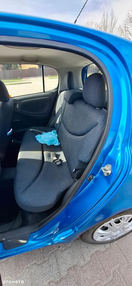 Toyota Yaris 1.0 Terra - 30