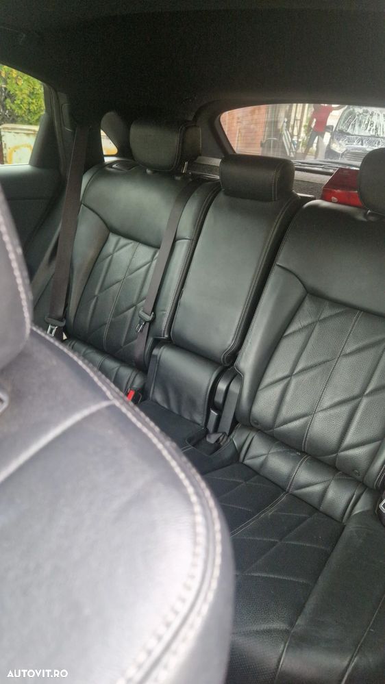 Infiniti FX 30 - 12