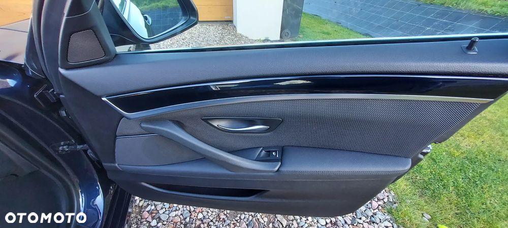 BMW Seria 5 520d - 8