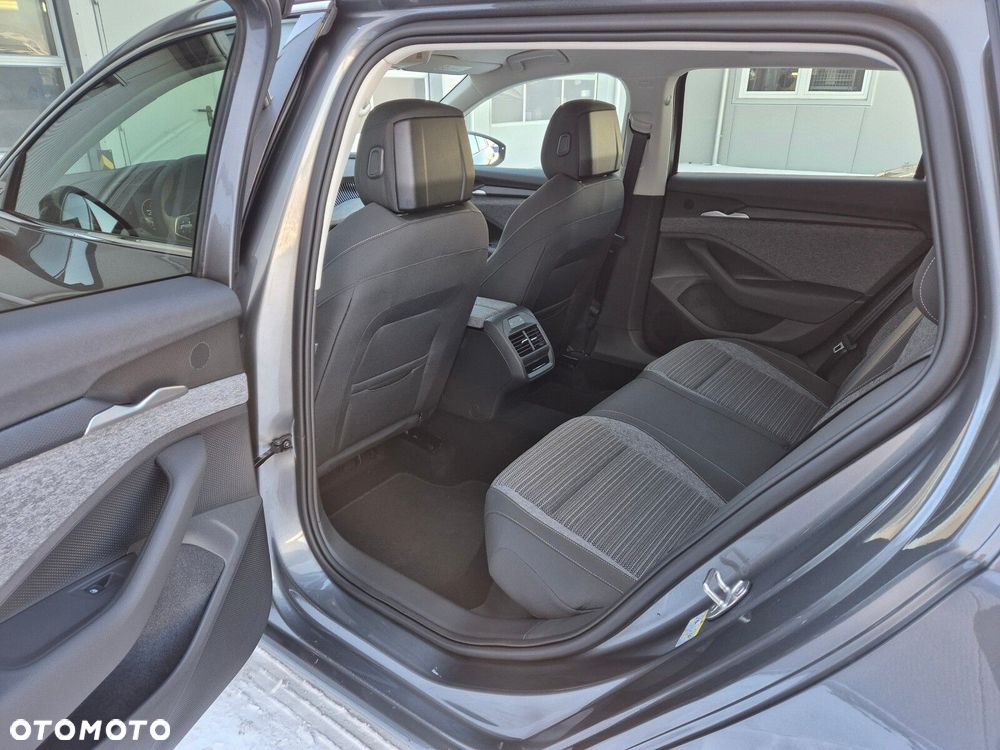 Skoda Superb 2.0 TDI SCR Selection DSG - 10