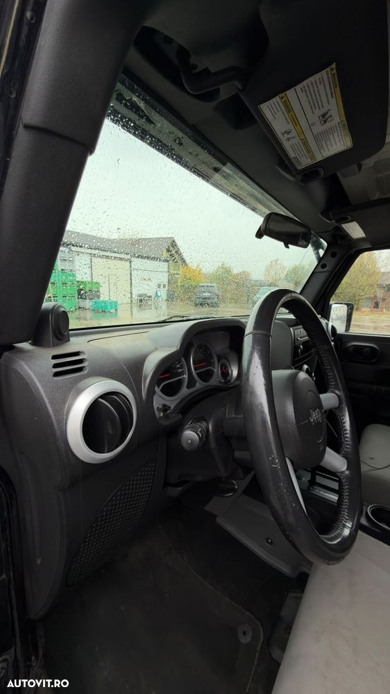 Jeep Wrangler - 26