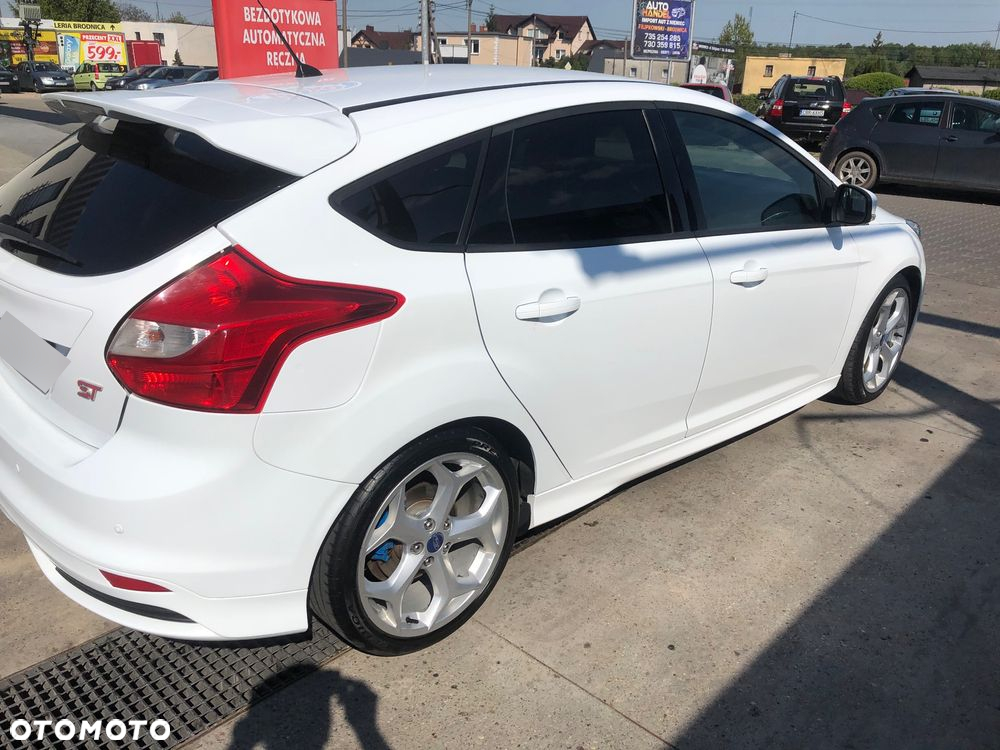 Ford Focus 2.0 EcoBoost ST - 4