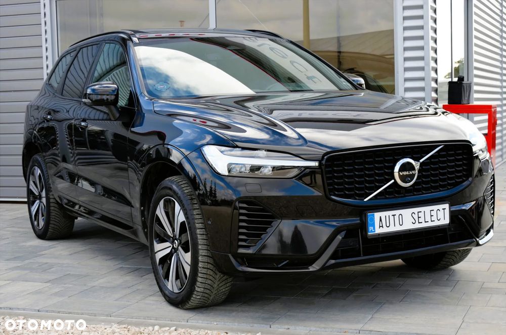 Volvo XC 60 T8 Plug-In Hybrid AWD Ultra Black Edition - 4