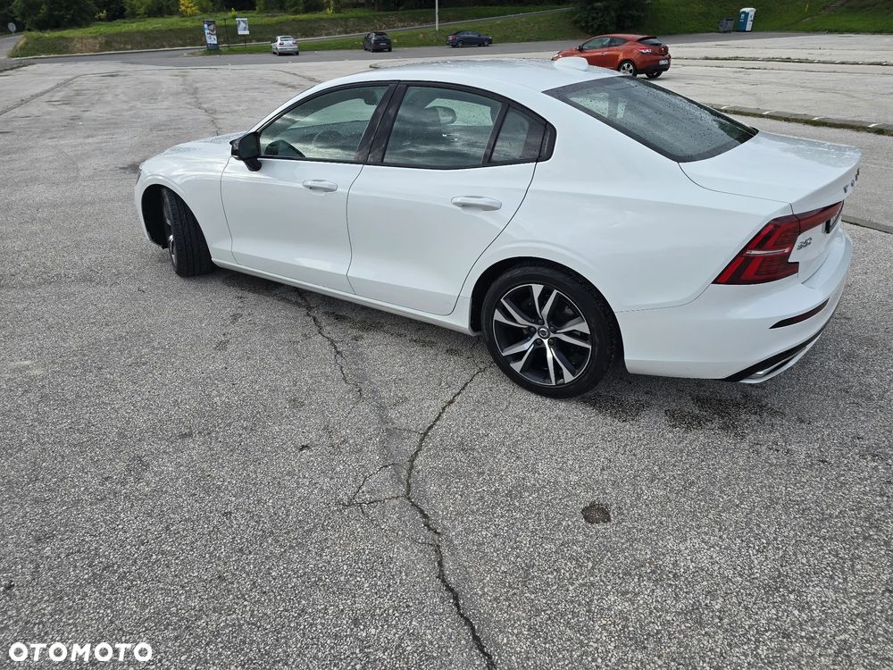 Volvo S60 T4 R-Design - 10