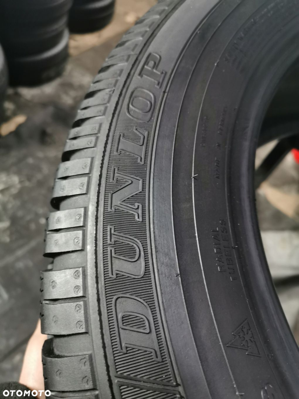 205/60r16 dunlop opony zimowe 7,5mm 5195 - 3