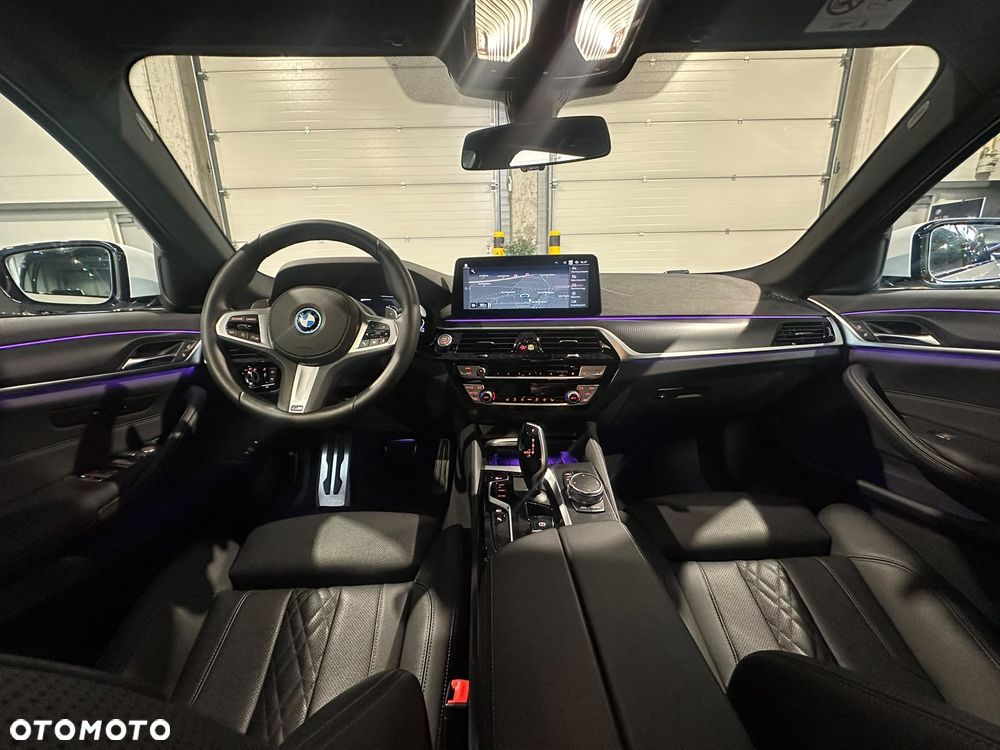 BMW Seria 5 530e M Sport sport - 15