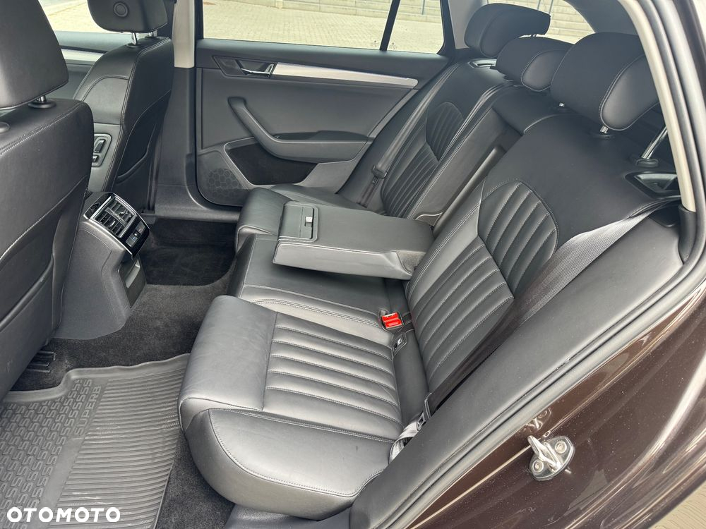 Skoda Superb 2.0 TDI Ambition DSG7 - 22
