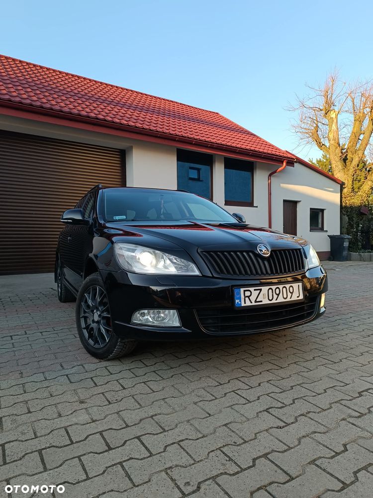 Skoda Octavia 2.0 TDI DPF Ambiente - 1