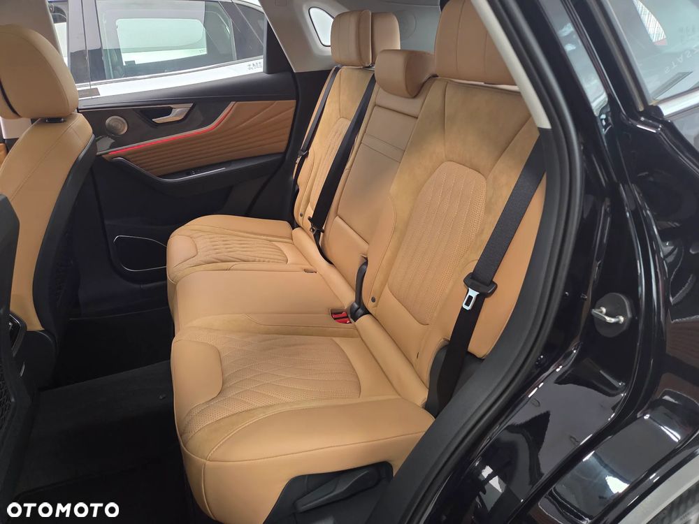 Hongqi HS5 2.0T Executive AWD - 19