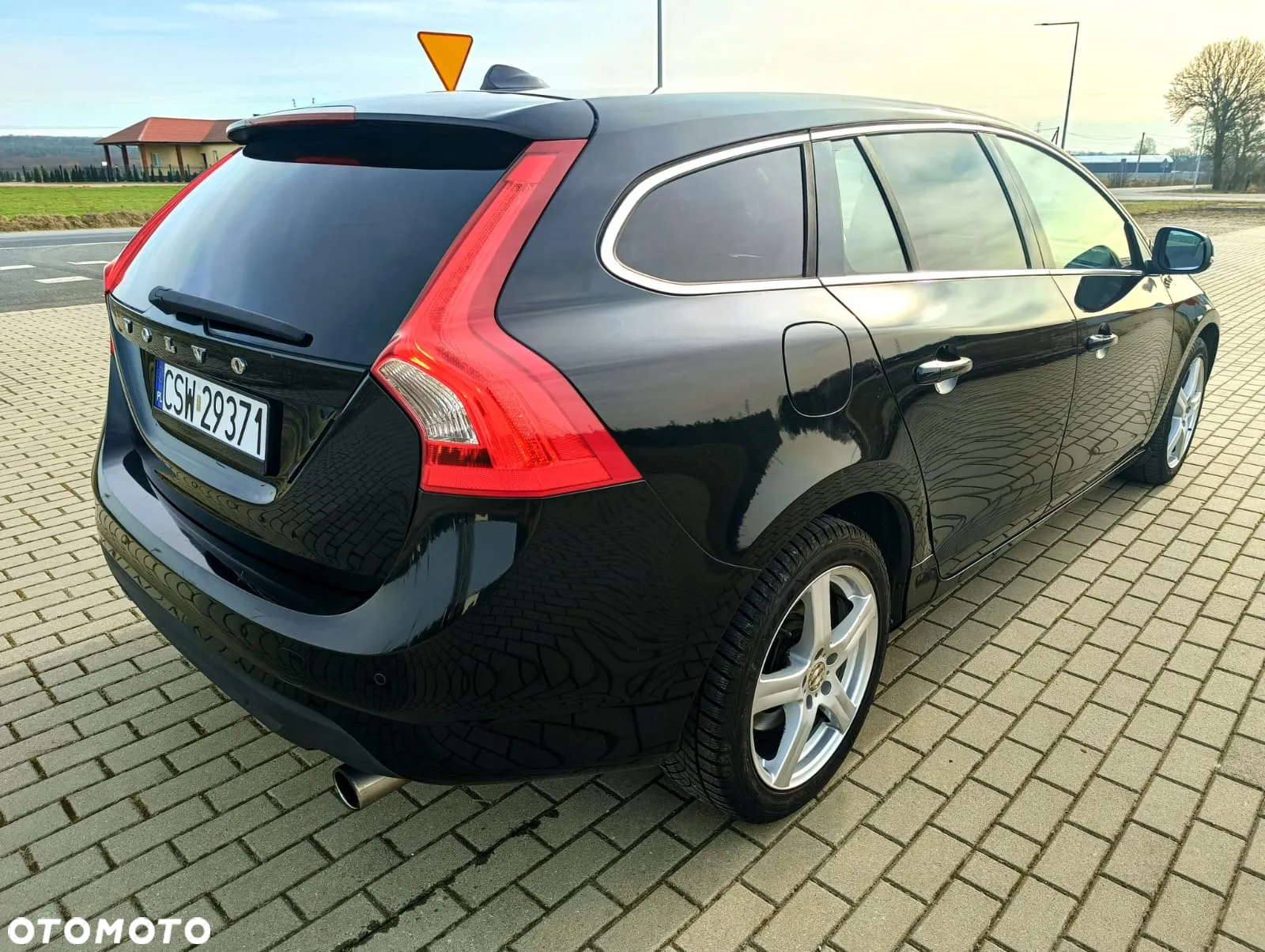 Volvo V60 T3 Momentum - 5