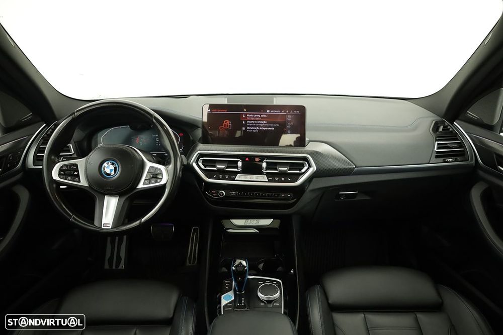 BMW iX3 M Sport Impressive - 9
