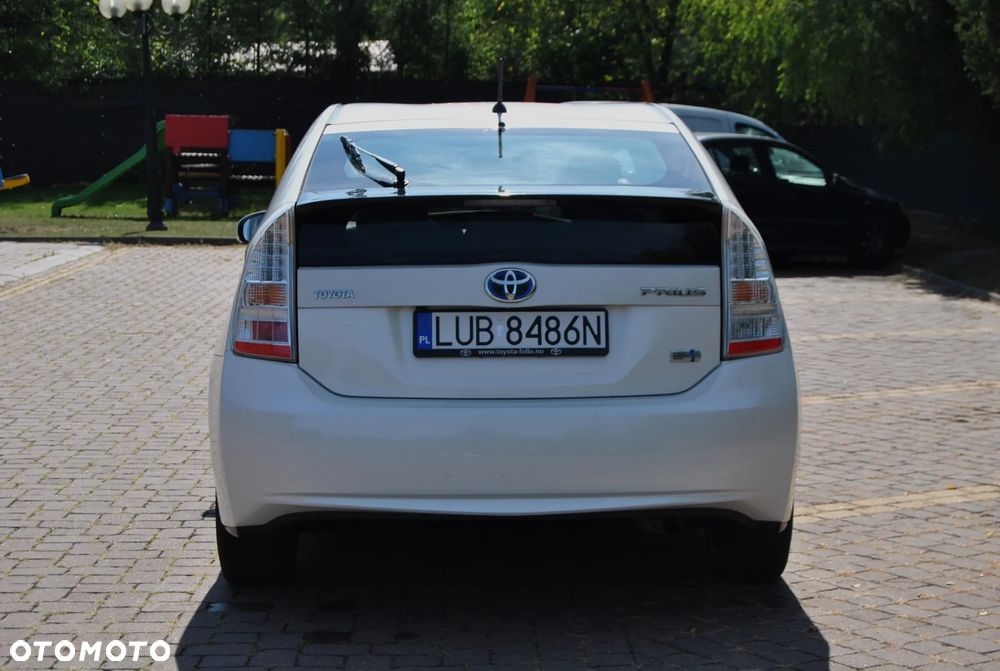 Toyota Prius (Hybrid) Comfort - 18