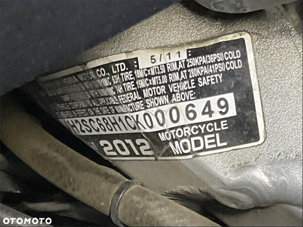Honda GL - 27