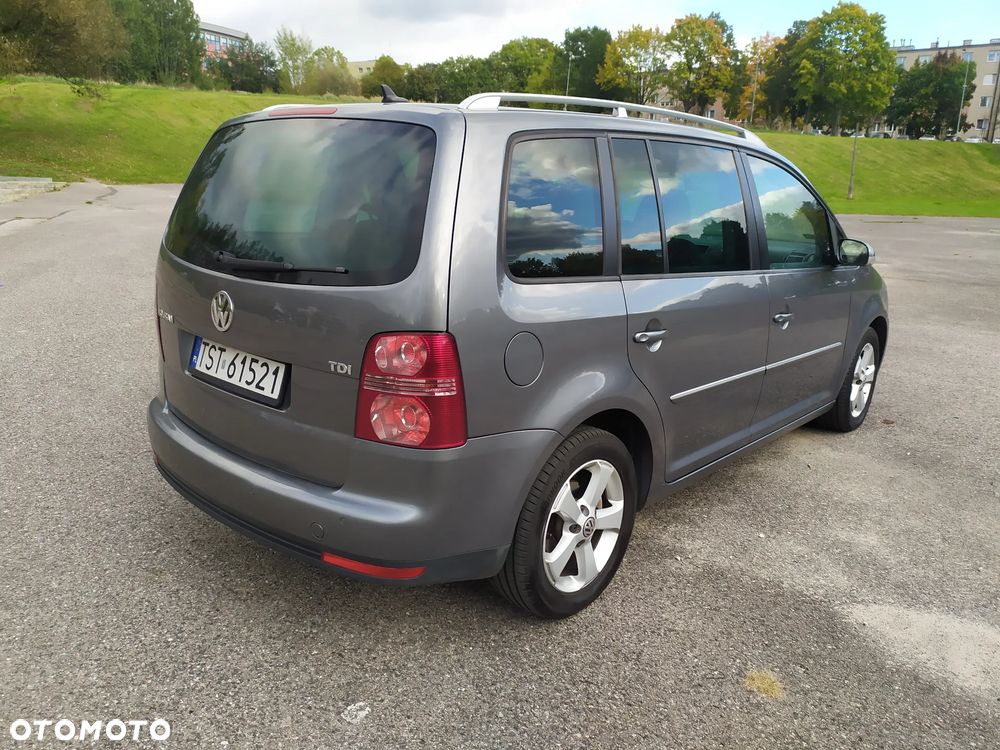 Volkswagen Touran 1.9 TDI Highline - 5