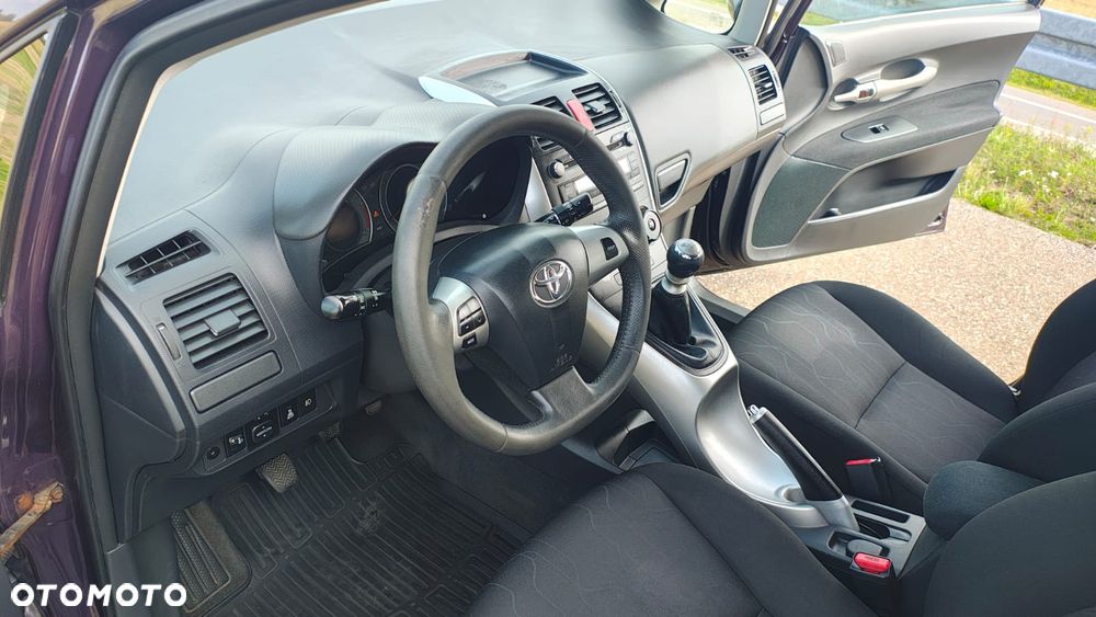 Toyota Auris 1.4 D-4D Luna - 15