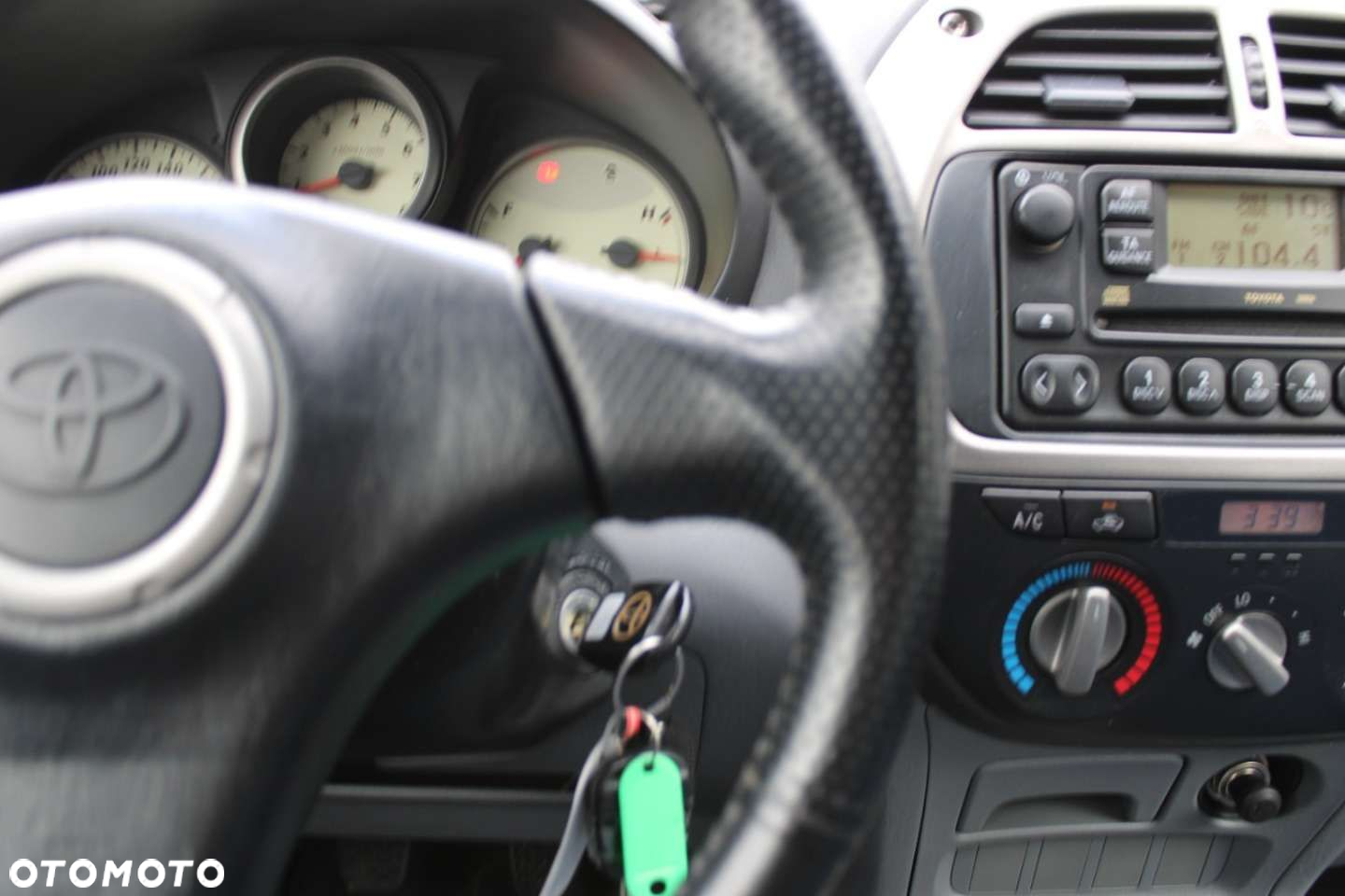 Toyota RAV4 - 37