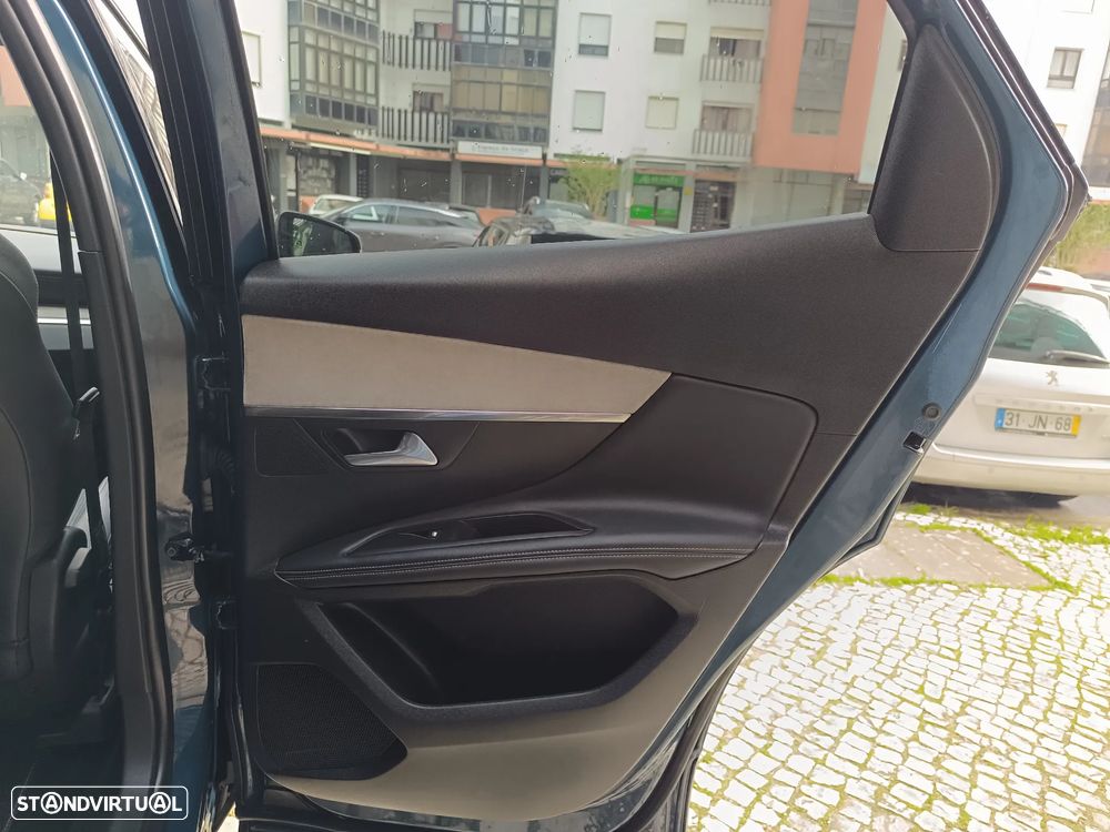 Peugeot 3008 1.2 PureTech GT EAT8 - 34