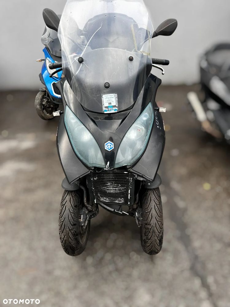 Piaggio MP-3 - 6