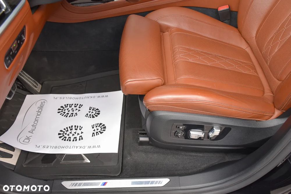 BMW X7 M50i - 22
