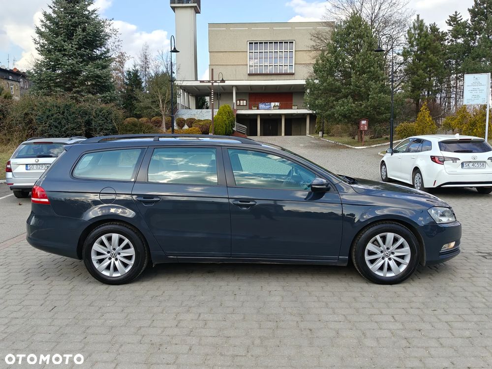 Volkswagen Passat 1.6 TDI Comfortline - 2