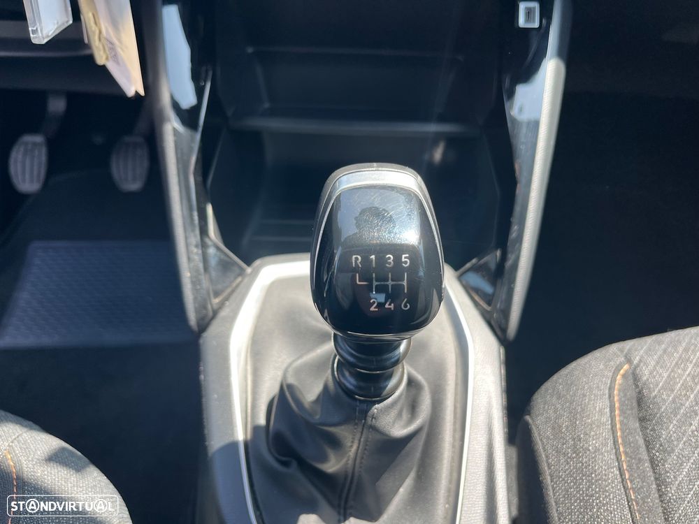 Peugeot 2008 1.2 PureTech Style - 35