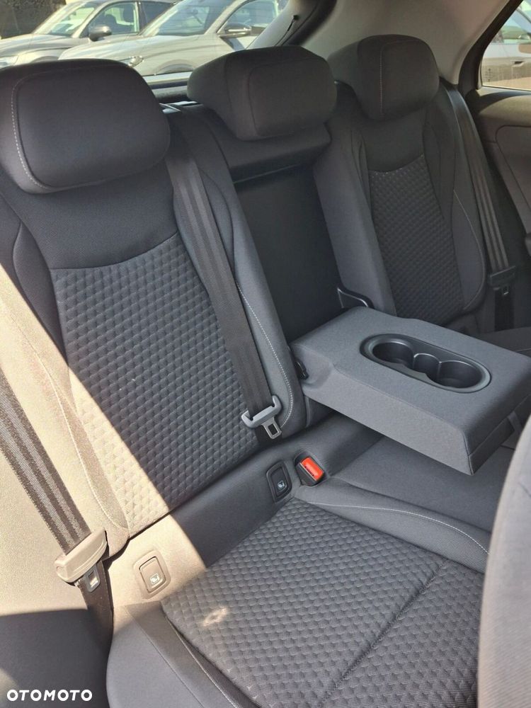 Volkswagen T-Roc 1.5 eTSI Life DSG - 18