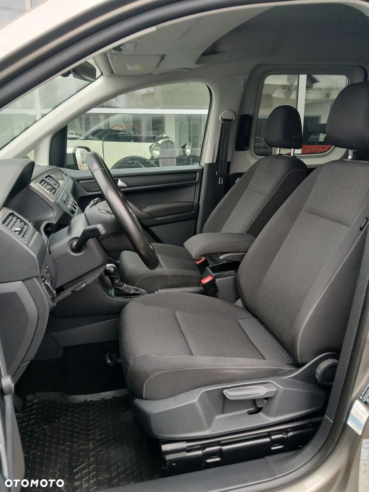 Volkswagen Caddy 1.4 TSI Trendline DSG - 26