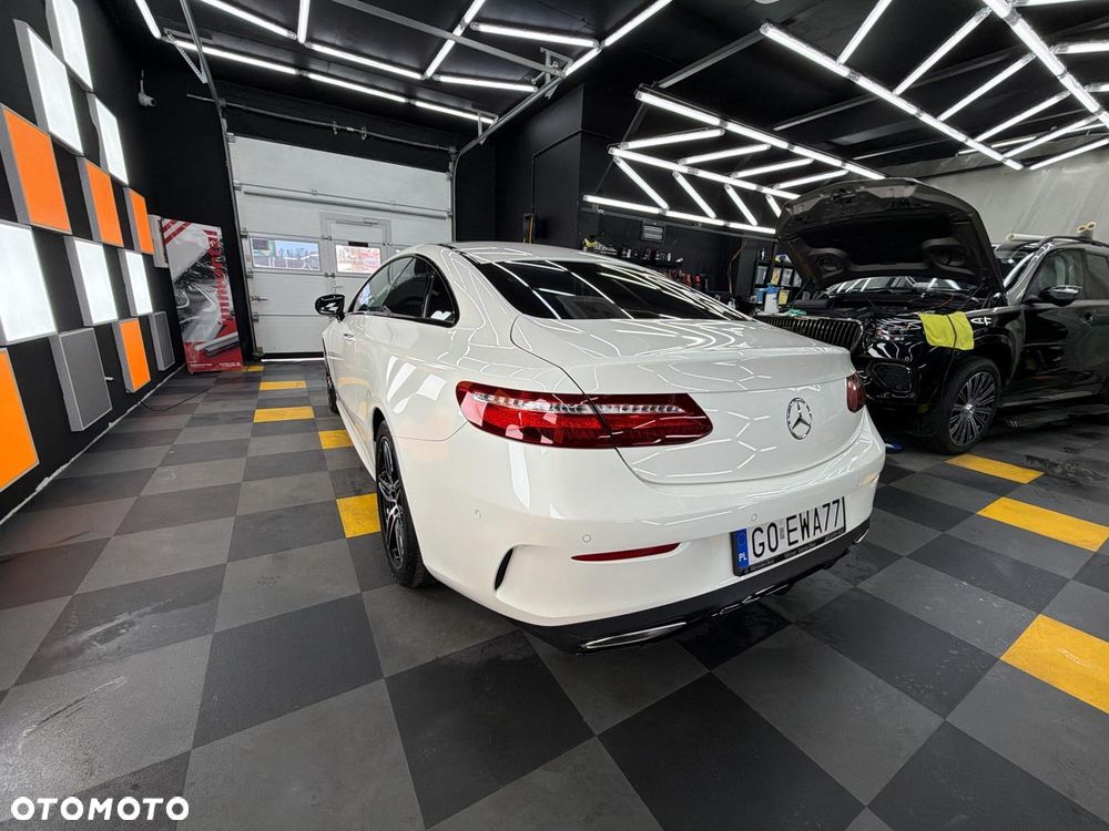 Mercedes-Benz Klasa E 200 9G-TRONIC - 2