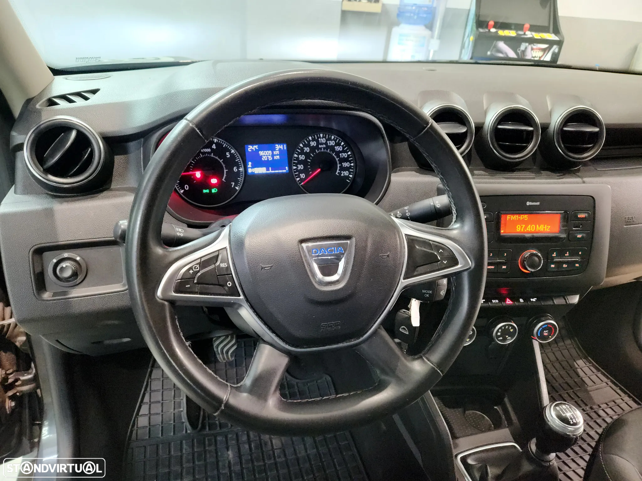 Dacia Duster 1.5 dCi Comfort - 23