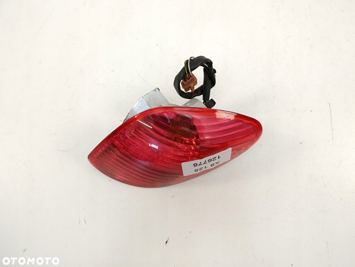 PIAGGIO X9 125 LAMPA TYŁ PRAWA - 1