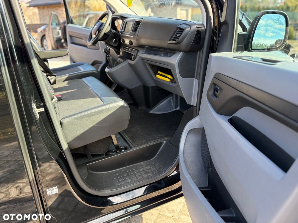 Opel Vivaro - 16