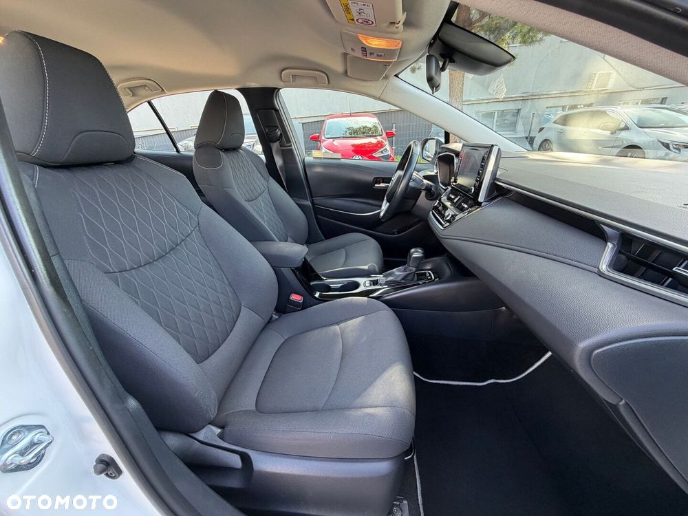 Toyota Corolla 1.8 Hybrid Comfort - 31