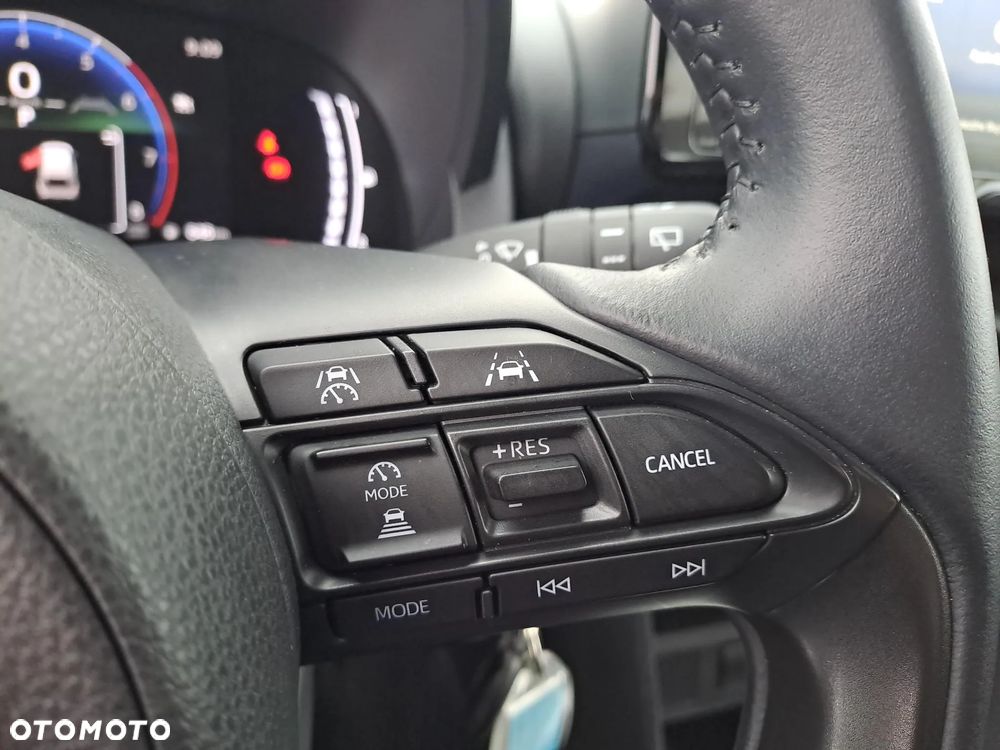 Toyota Yaris Cross Hybrid 1.5 Comfort - 24