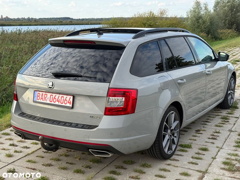 Skoda Octavia 2.0 TDI DSG RS - 4