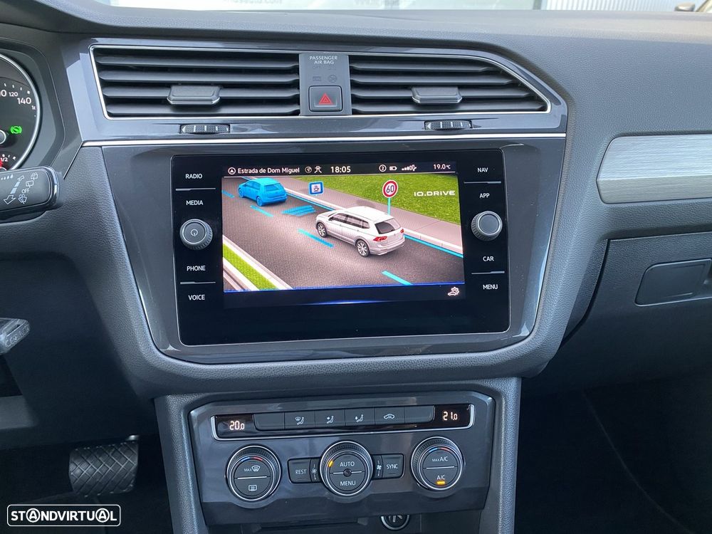 VW Tiguan Allspace 2.0 TDI Confortline DSG - 22