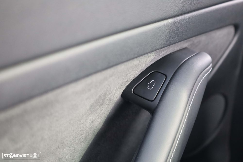 Tesla Model 3 Tração Traseira Standard - 22