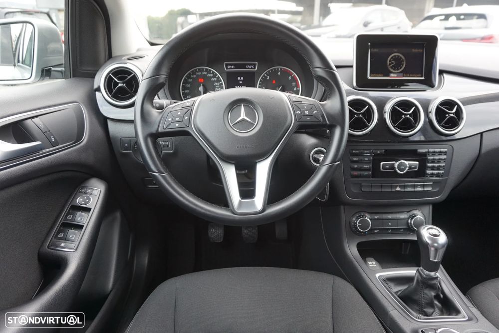 Mercedes-Benz B 180 CDi BlueEfficiency - 28