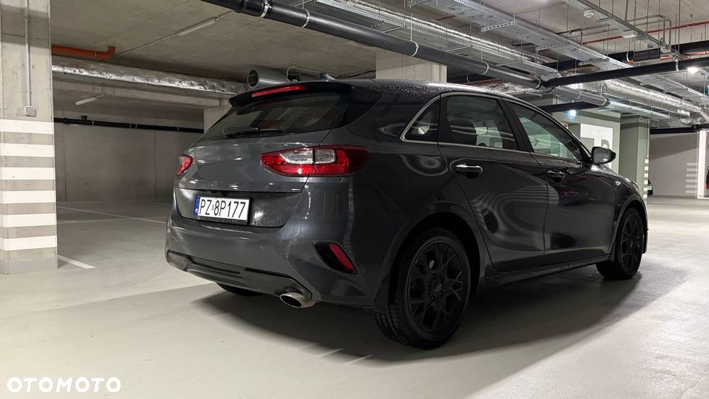 Kia Ceed - 4