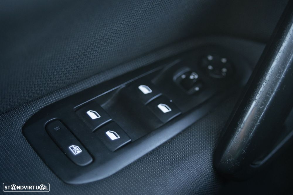 Peugeot 308 SW 1.5 BlueHDi Active - 29