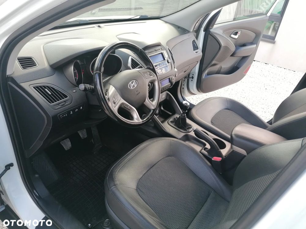Hyundai ix35 2.0 CRDi 4WD Premium - 9