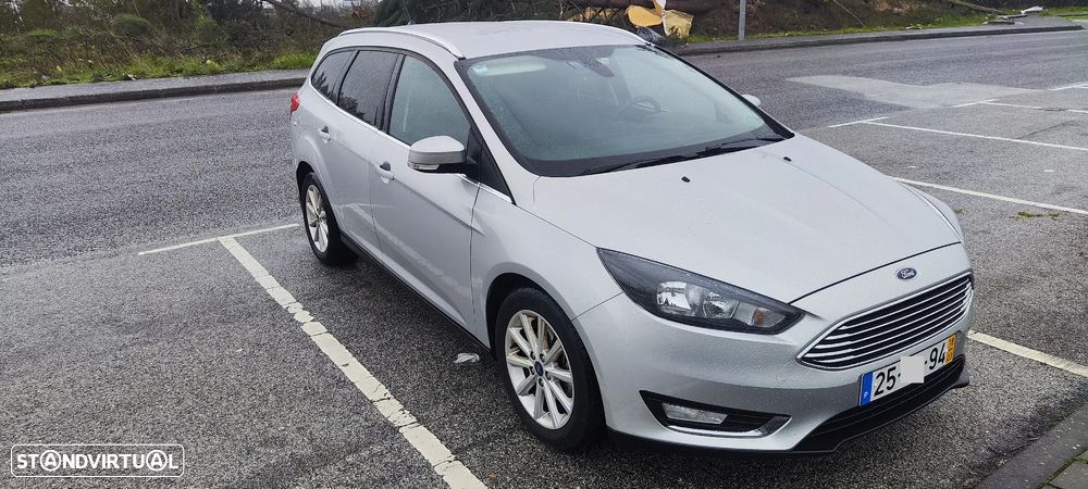 Ford Focus SW 1.0 EcoBoost Titanium - 9