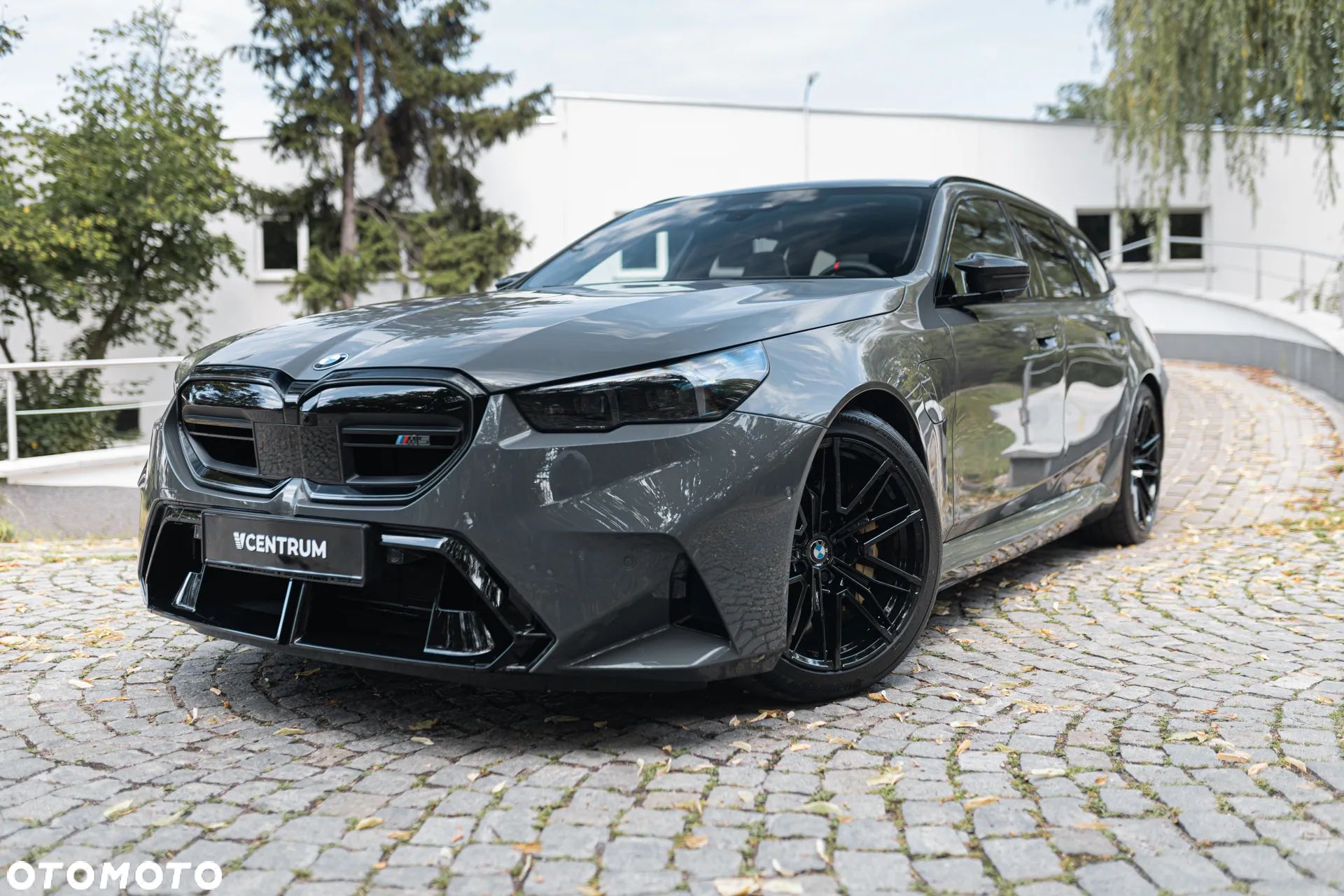 BMW M5 PHEV - 1