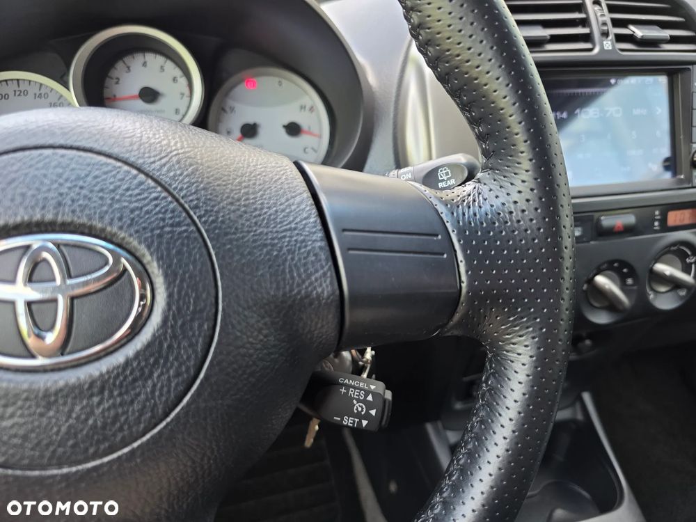 Toyota RAV4 - 27