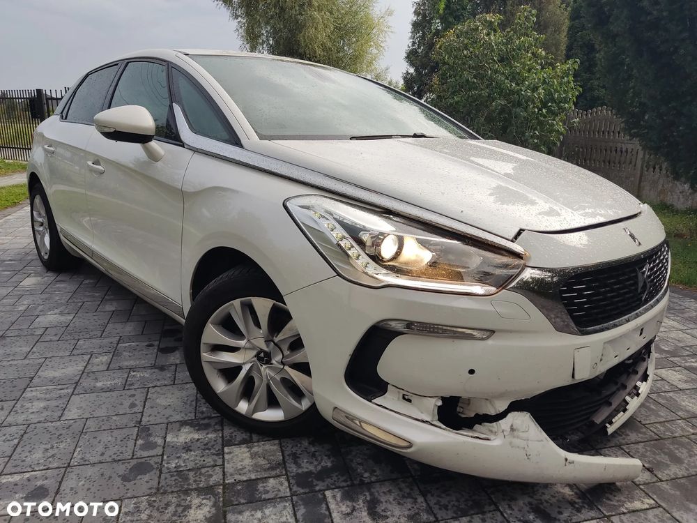 Citroën DS5 1.6 THP Chic S&S EAT6 - 11